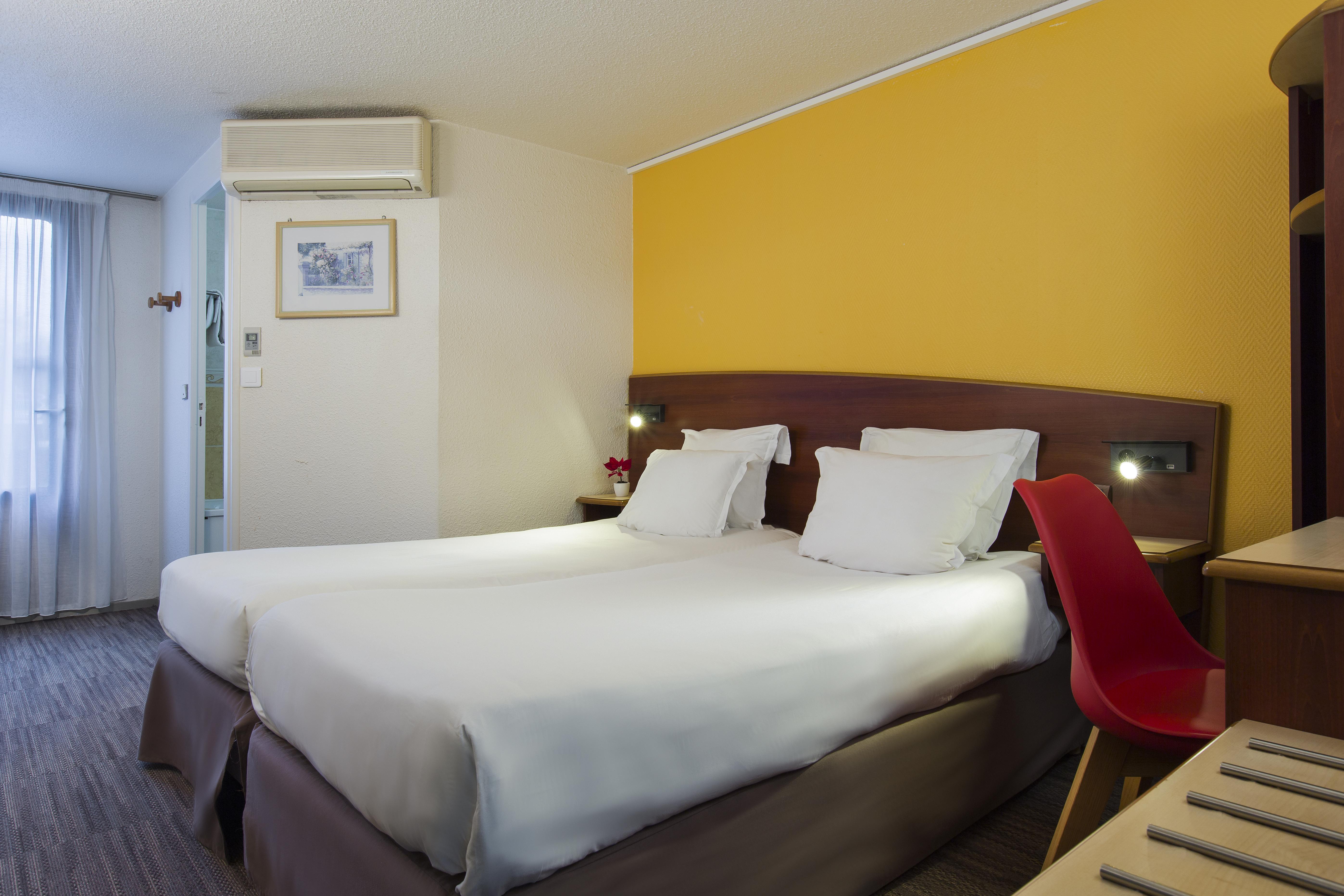 Comfort Hotel Етамп Екстер'єр фото