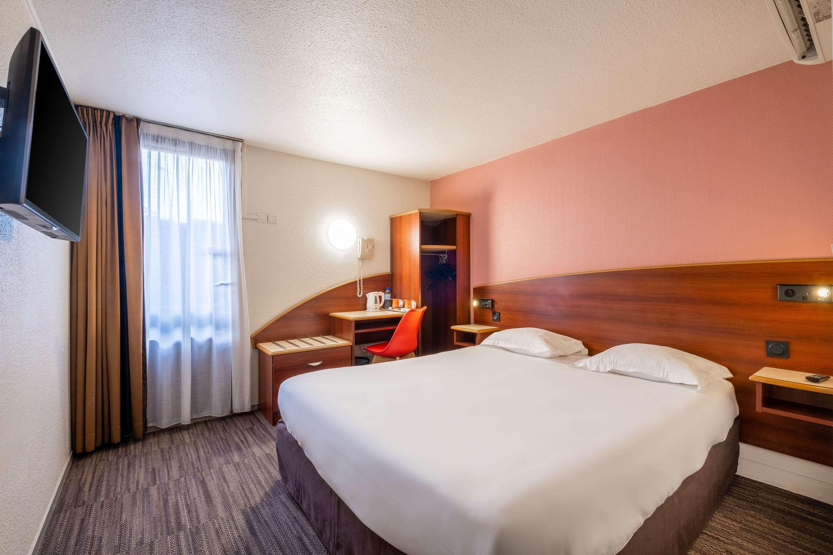Comfort Hotel Етамп Екстер'єр фото