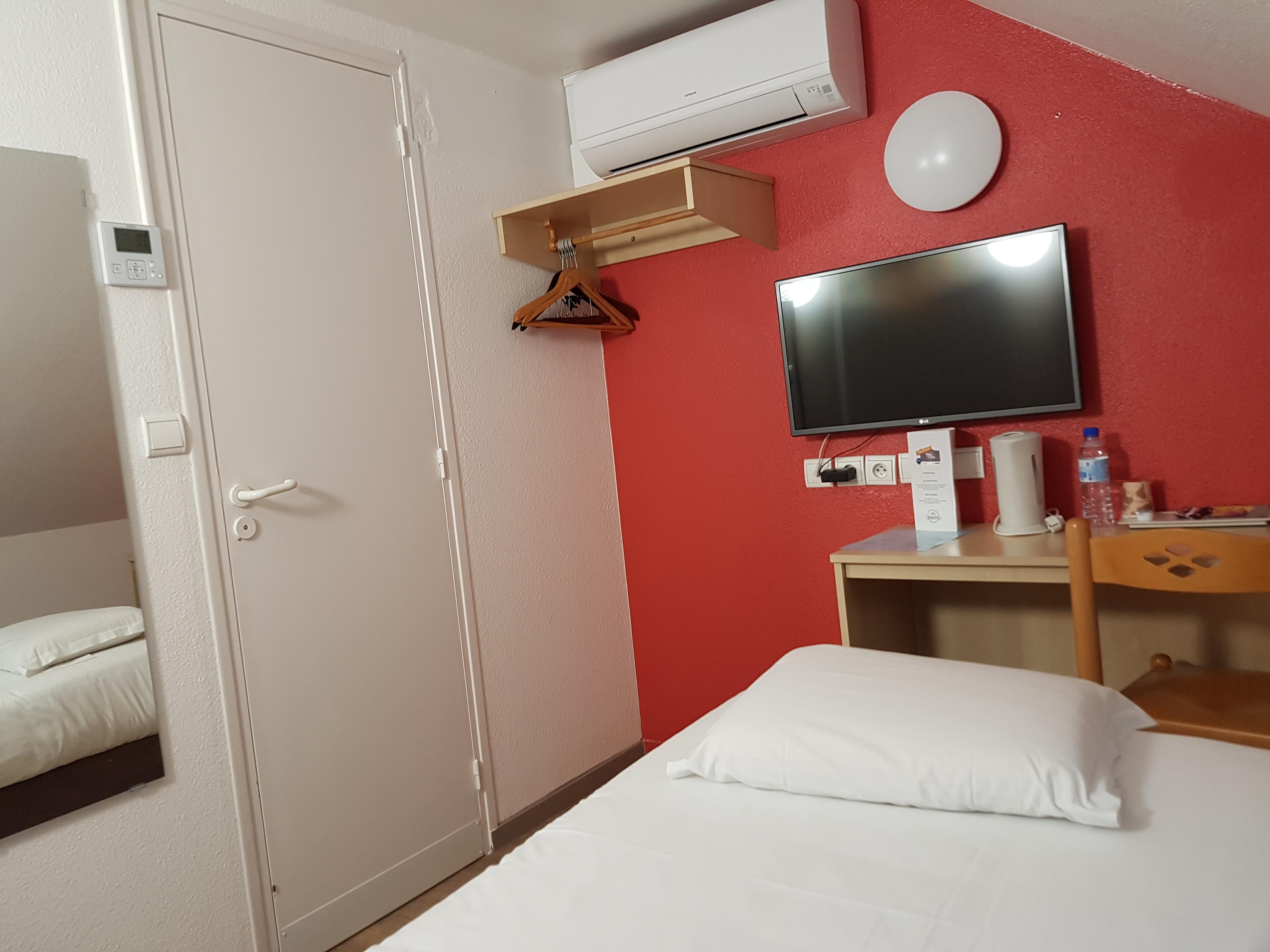 Comfort Hotel Етамп Екстер'єр фото