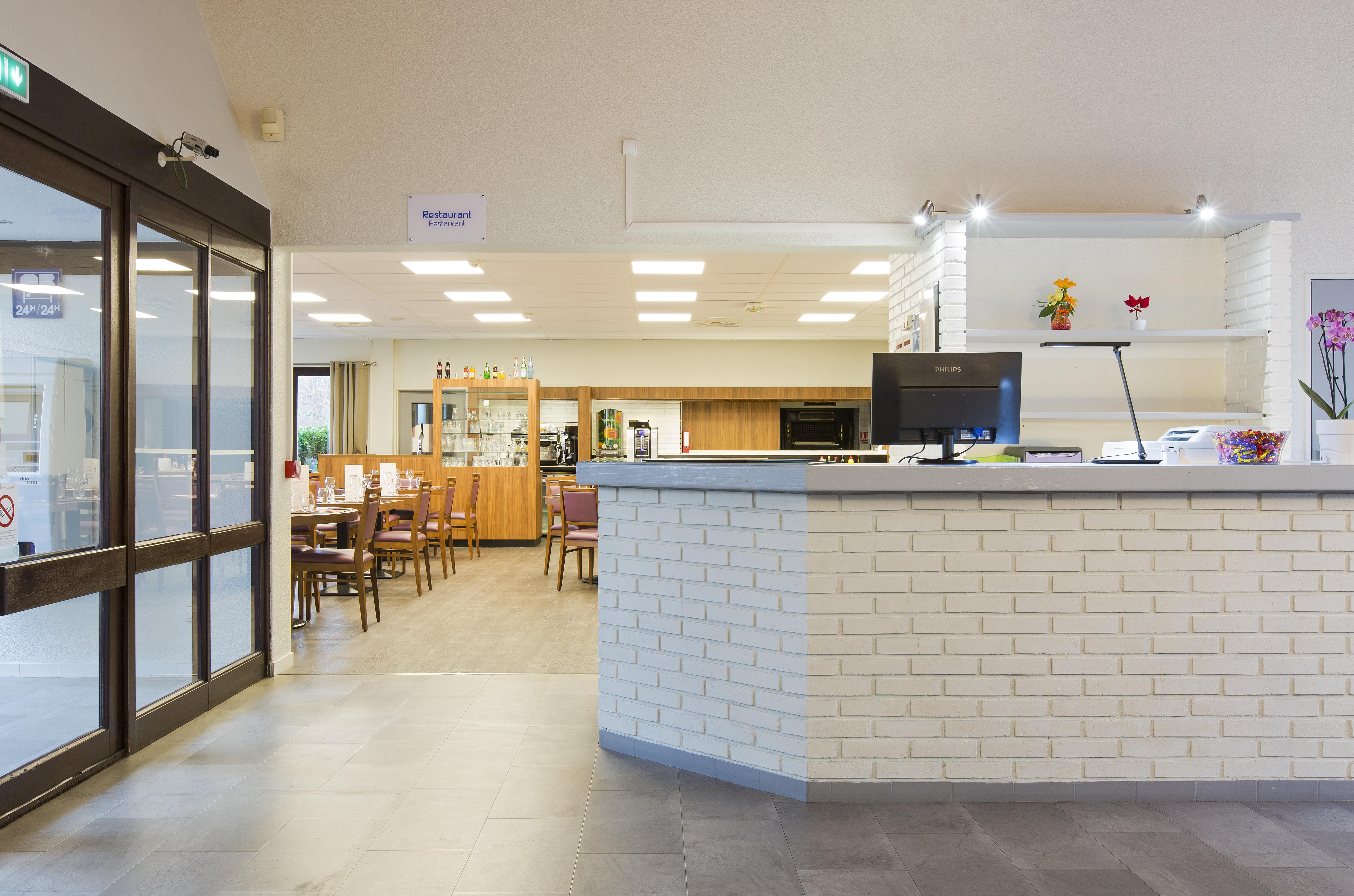 Comfort Hotel Етамп Екстер'єр фото