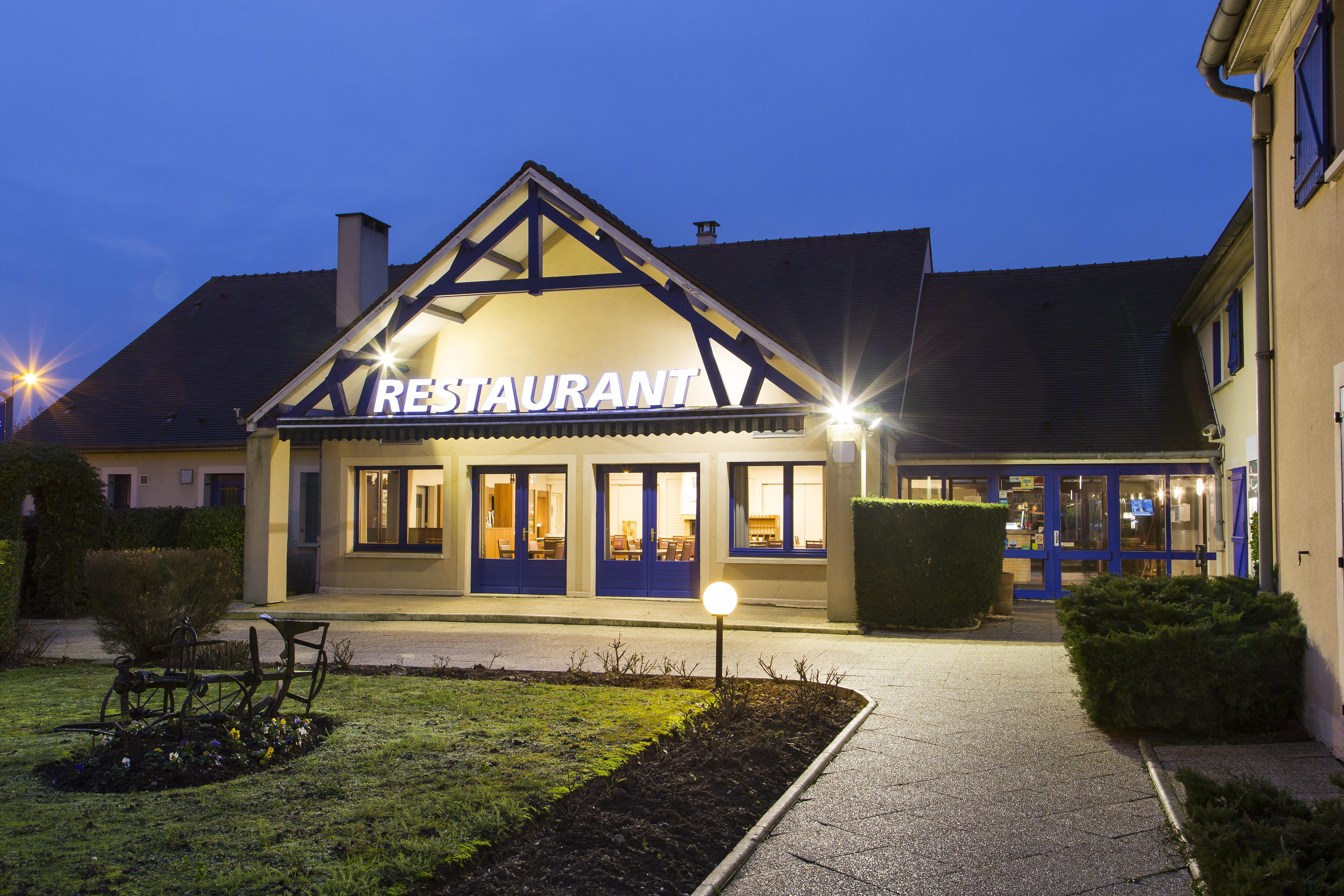 Comfort Hotel Етамп Екстер'єр фото